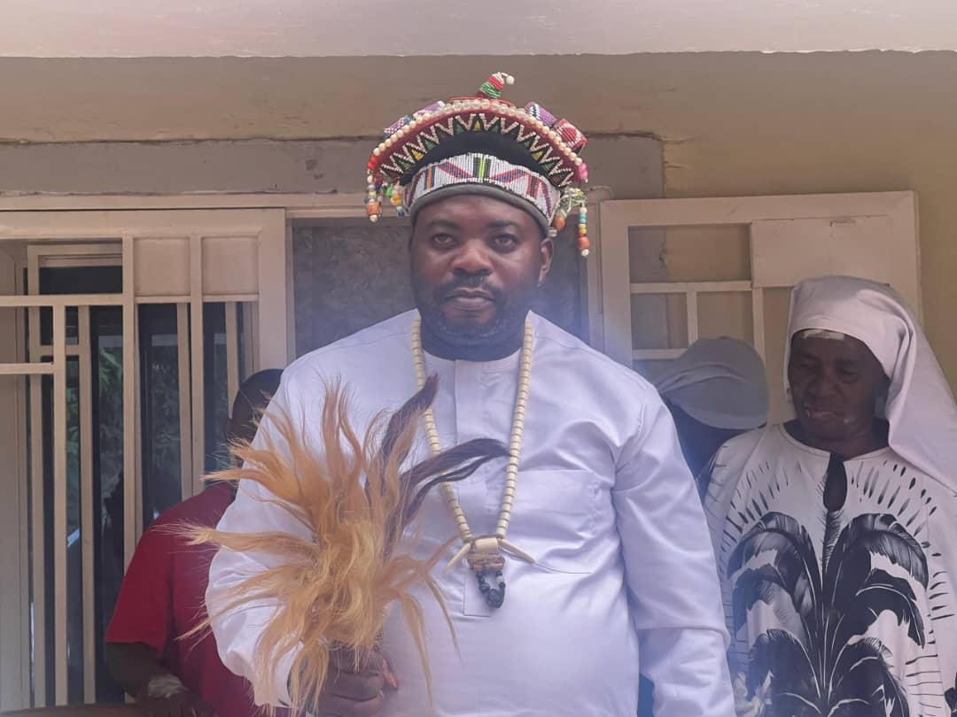 Le Chef John Mukinda Kiayanana brise le silence et défend sa légitimité